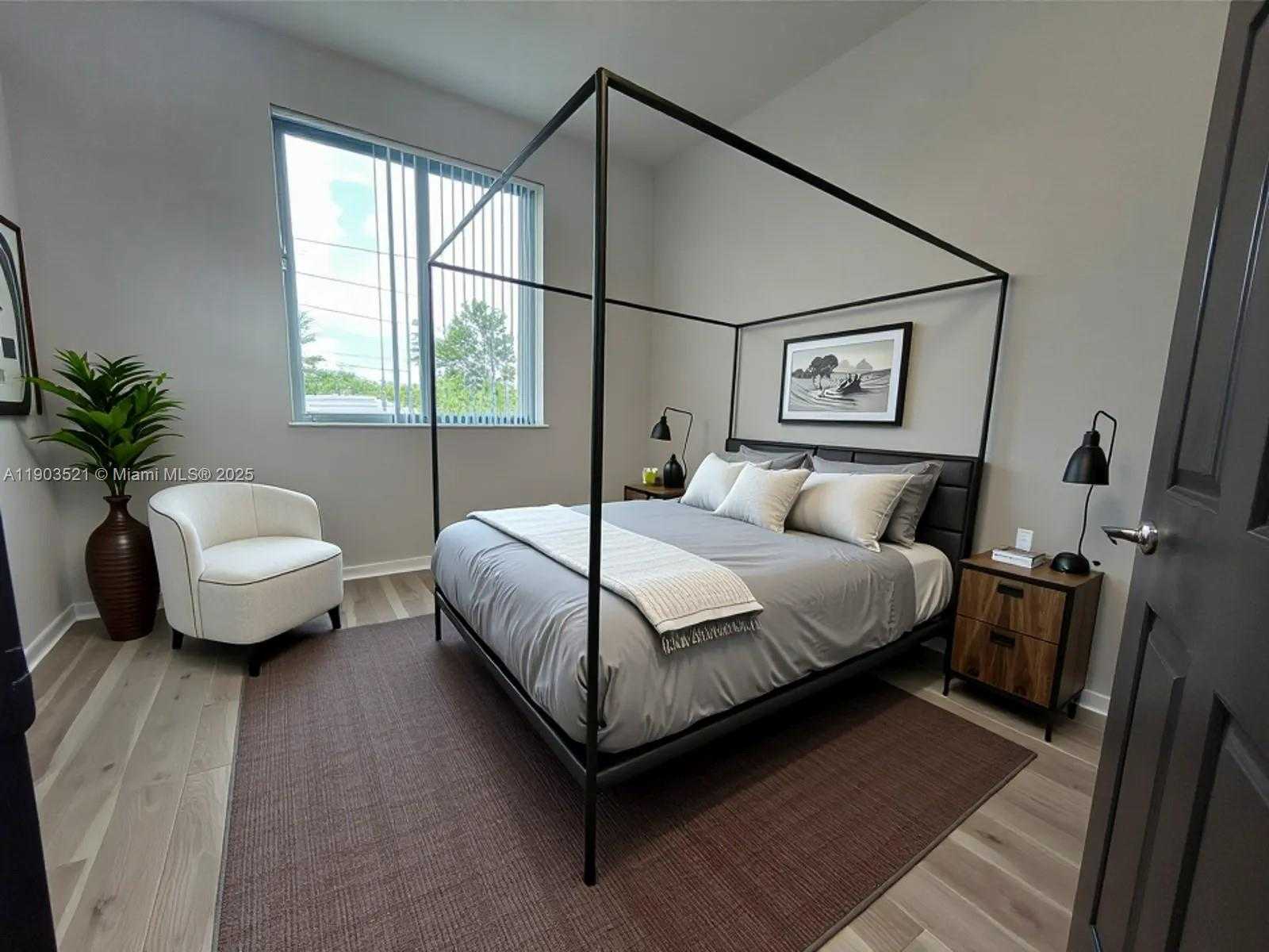 Imagen de Pequeño Objeto