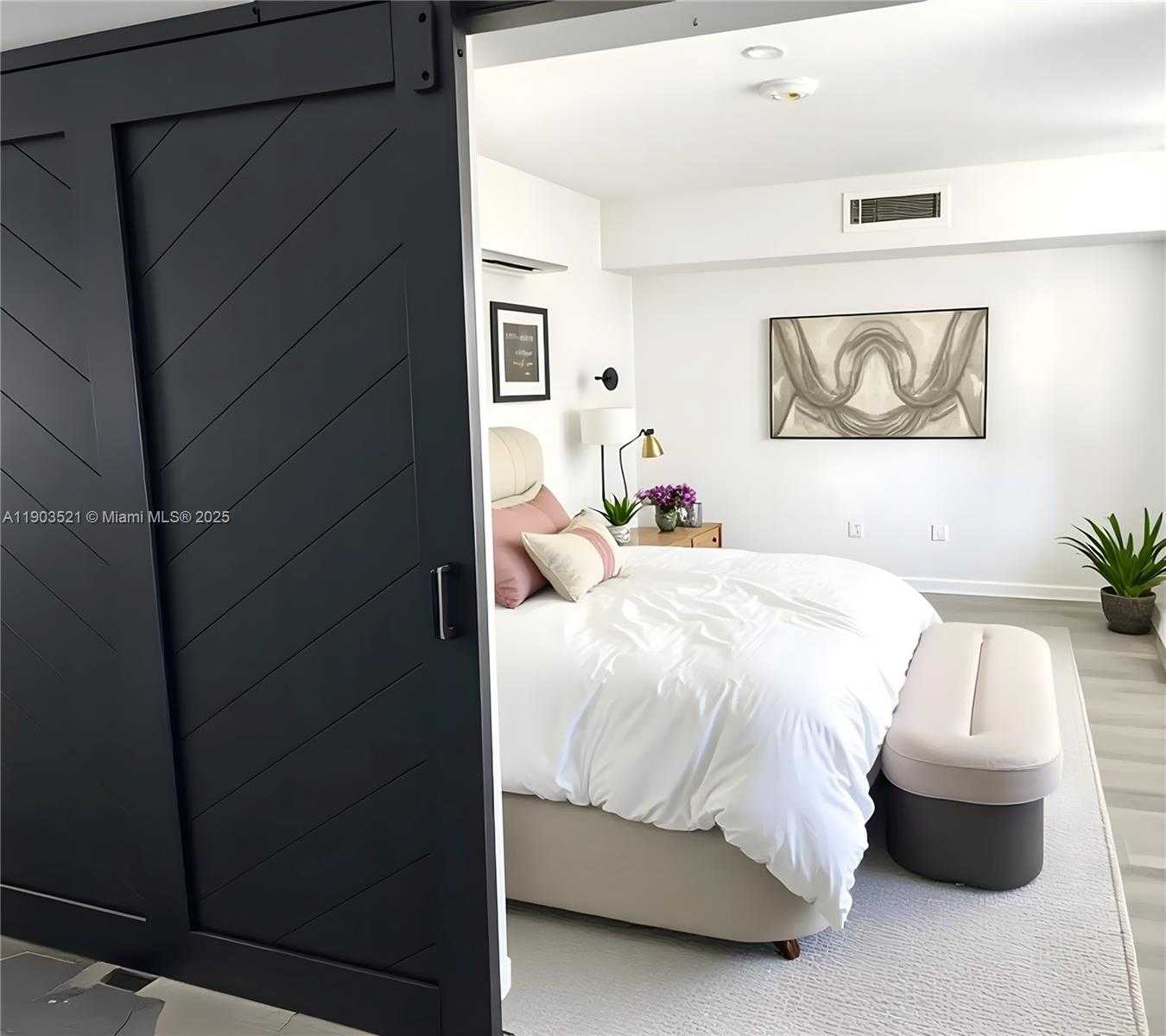 Imagen de Pequeño Objeto