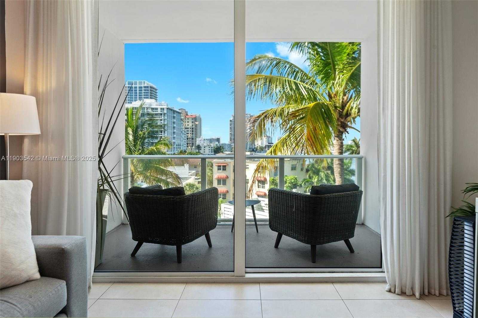 Imagen de Pequeño Objeto