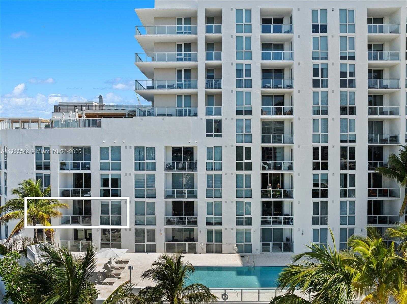 Imagen de Pequeño Objeto