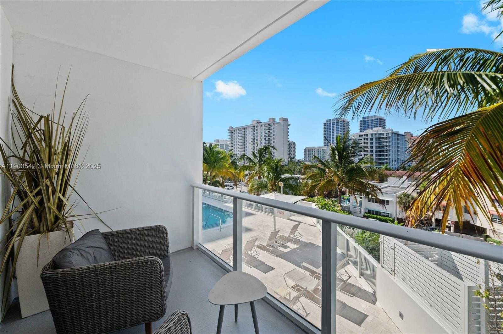 Imagen de Pequeño Objeto