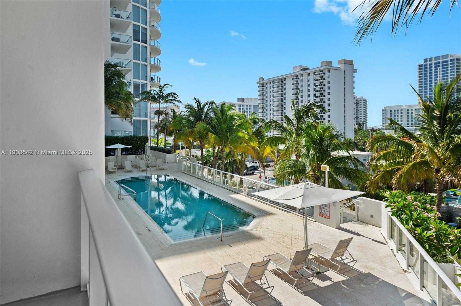 Imagen de Pequeño Objeto