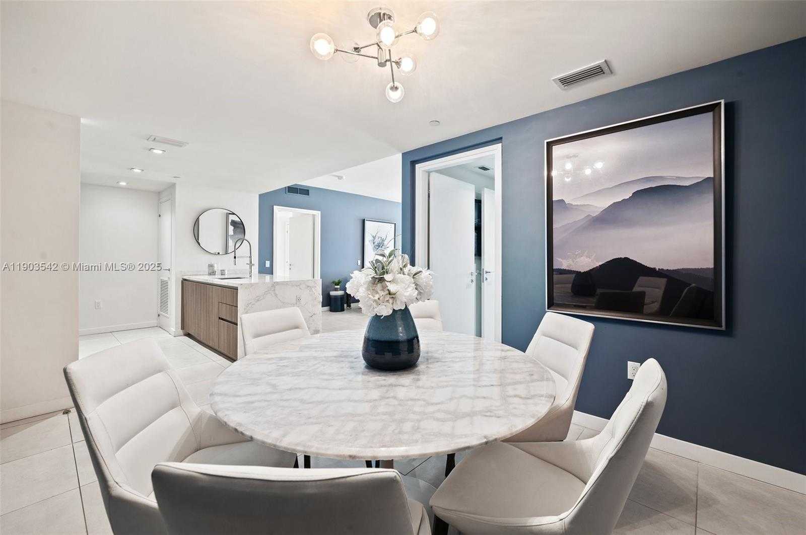 Imagen de Pequeño Objeto