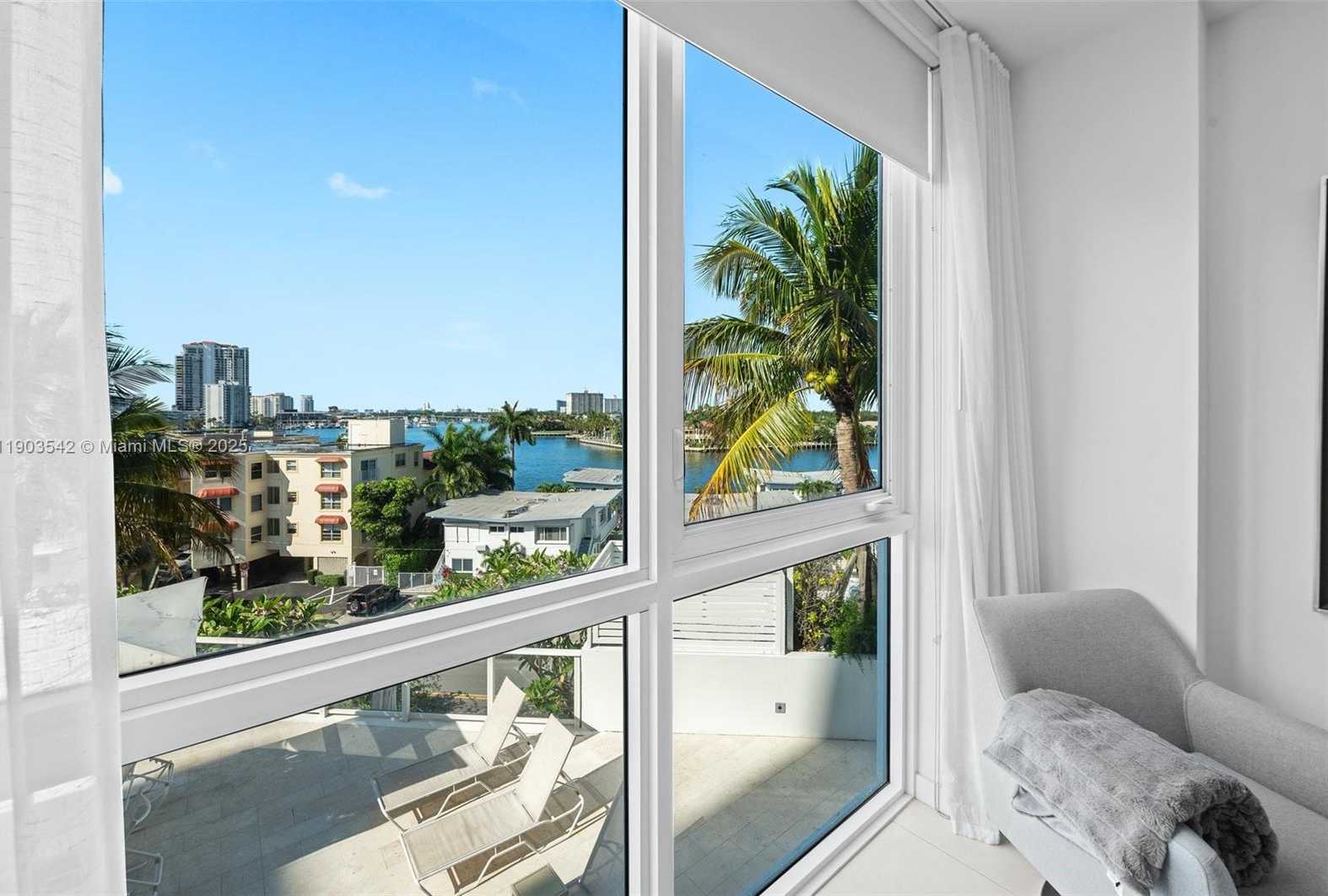 Imagen de Pequeño Objeto