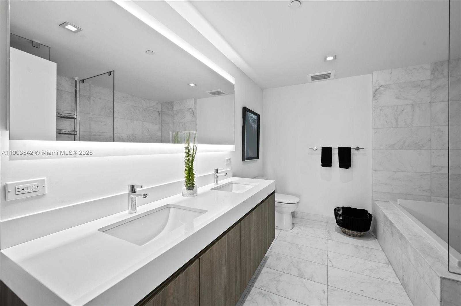 Imagen de Pequeño Objeto