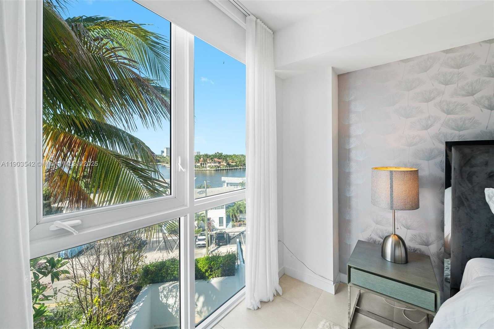 Imagen de Pequeño Objeto