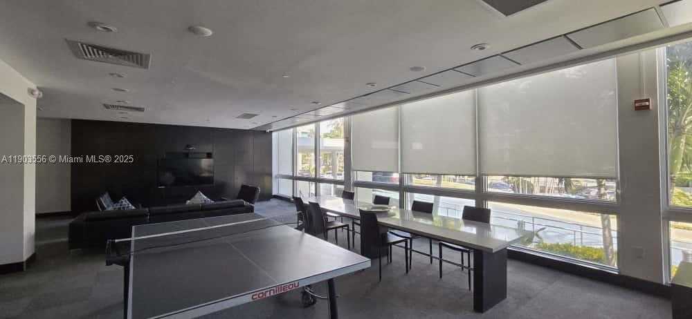 Small Image of 1200 WEST AVE #412, Miami Beach Number 14