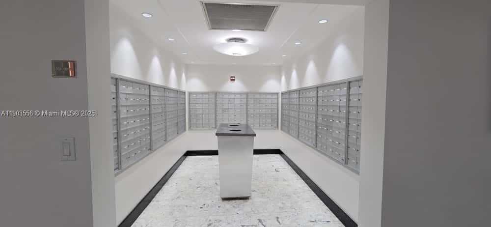 Small Image of 1200 WEST AVE #412, Miami Beach Number 19