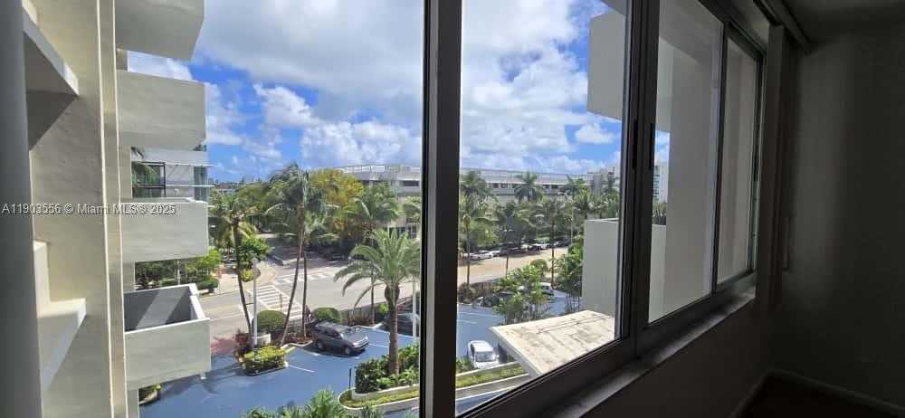 Small Image of 1200 WEST AVE #412, Miami Beach Number 27