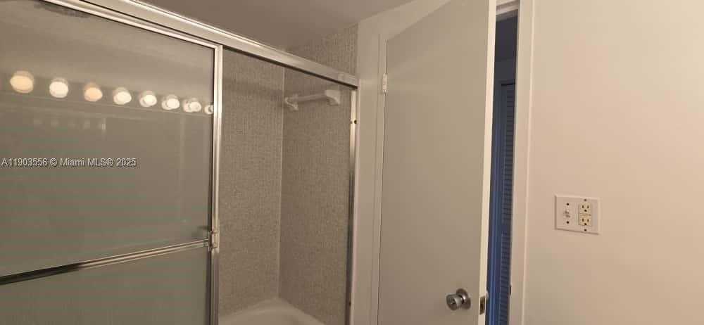 Small Image of 1200 WEST AVE #412, Miami Beach Number 37