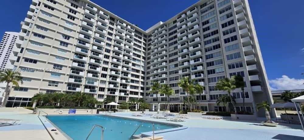 Small Image of 1200 WEST AVE #412, Miami Beach Number 7