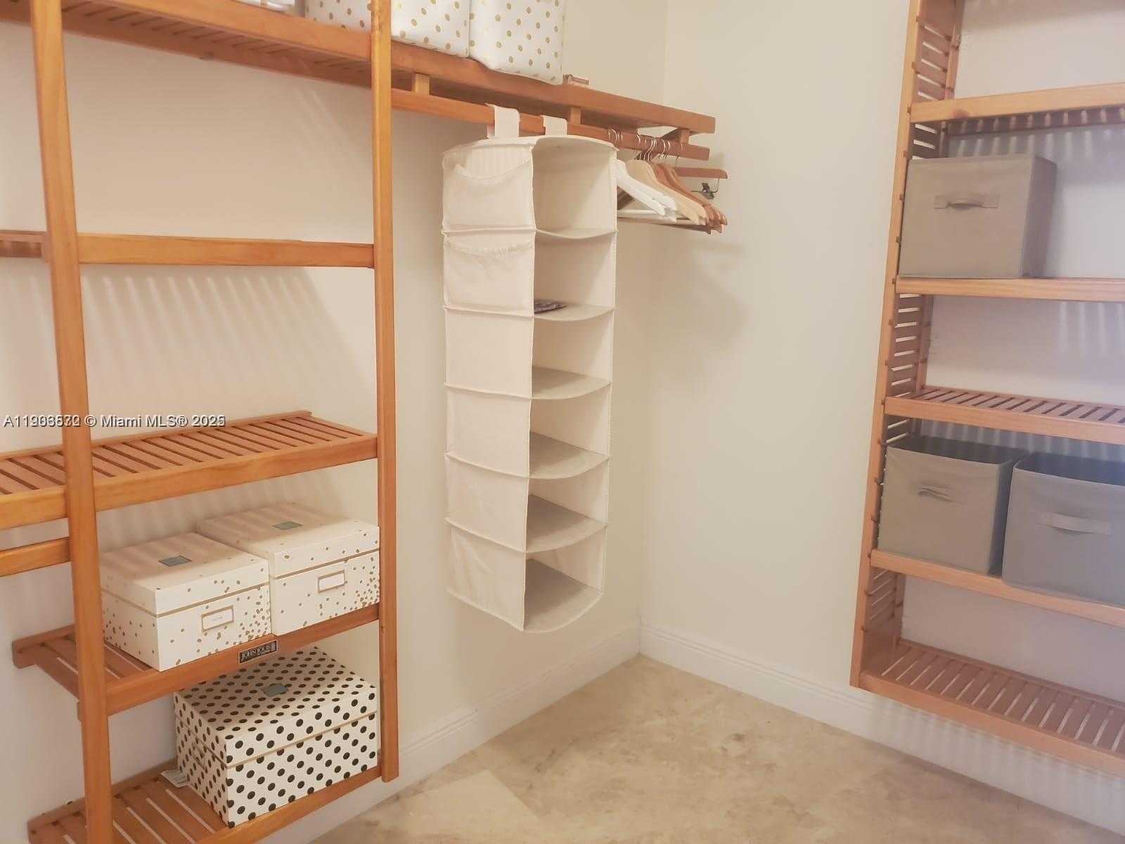 Small Image of 19900 EAST COUNTRY CLUB DR #607, Aventura Number 14