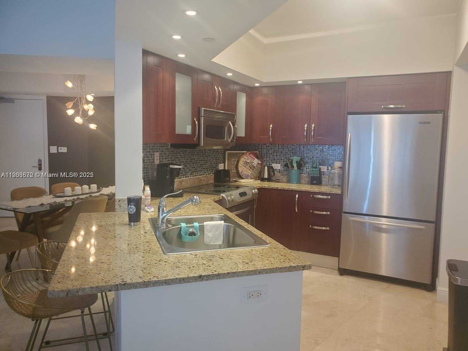 Small Image of 19900 EAST COUNTRY CLUB DR #607, Aventura Number 2