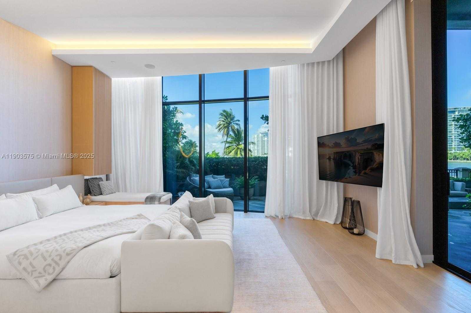 Small Image of 6800 FISHER ISLAND DR #6811, Miami Beach Number 18