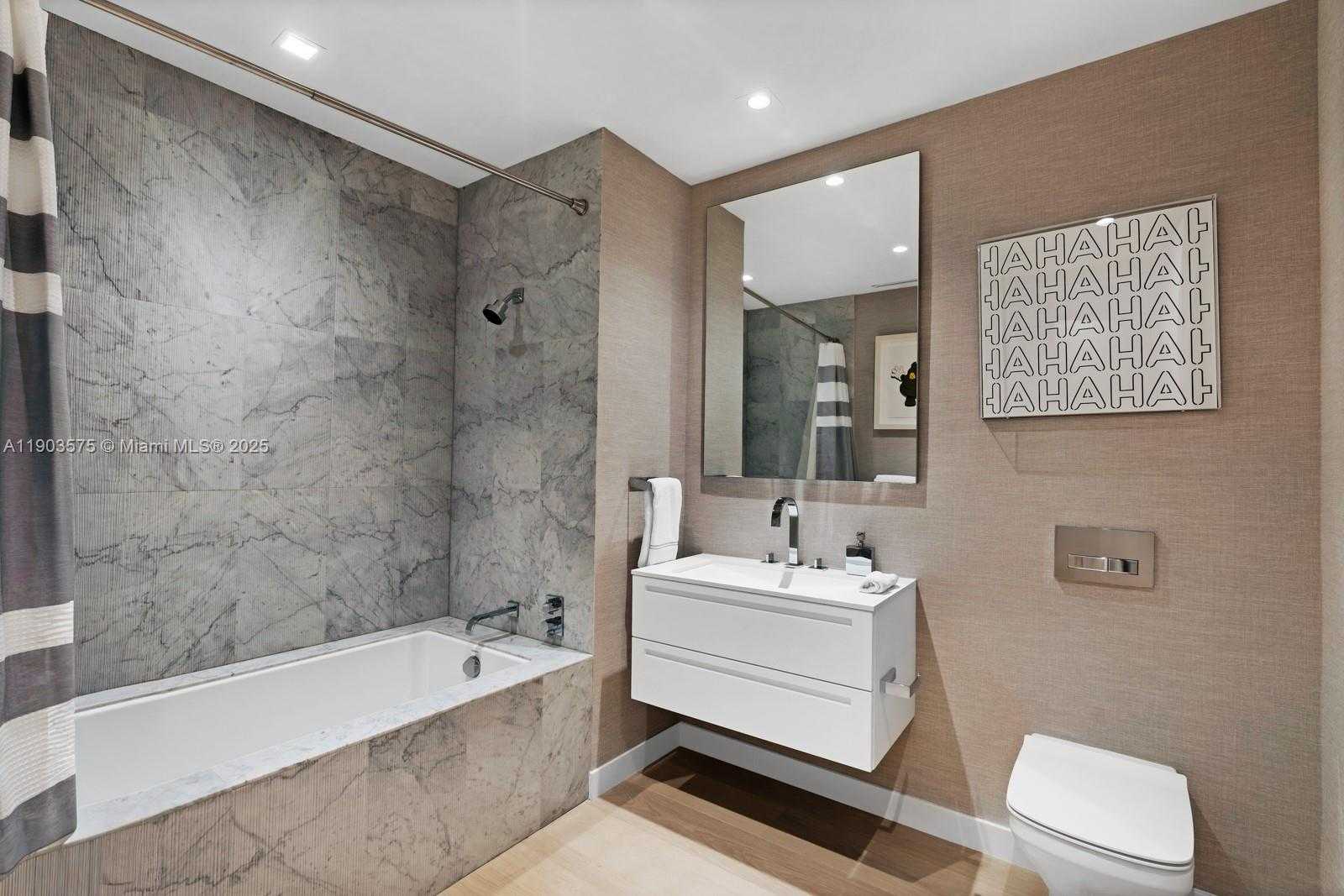 Small Image of 6800 FISHER ISLAND DR #6811, Miami Beach Number 30