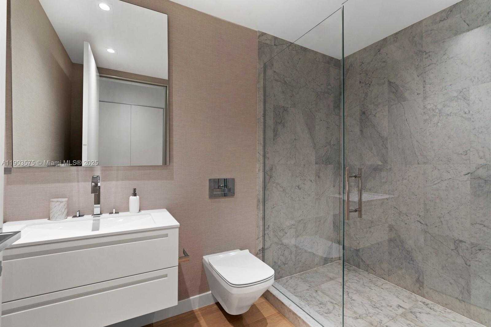 Small Image of 6800 FISHER ISLAND DR #6811, Miami Beach Number 33