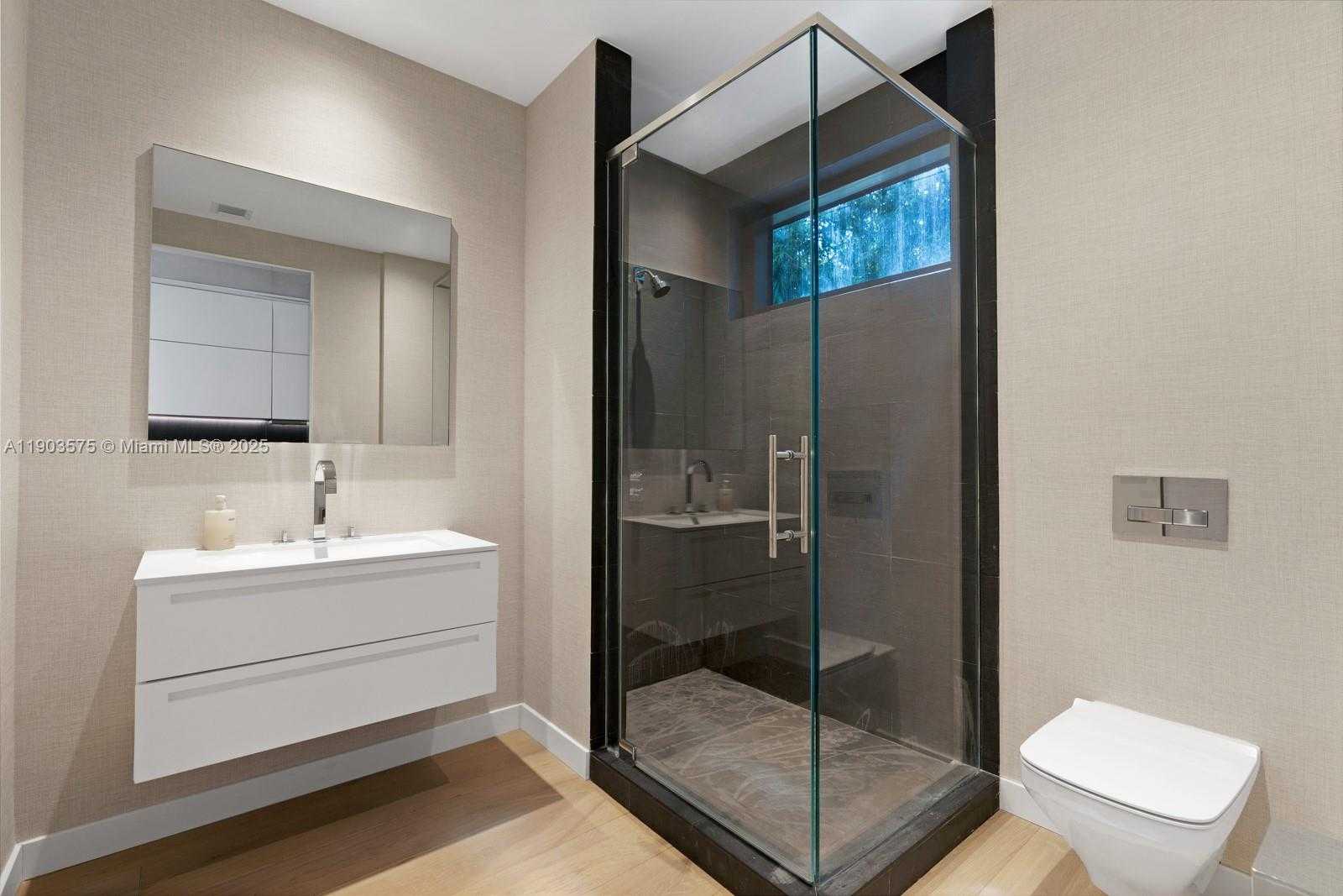 Small Image of 6800 FISHER ISLAND DR #6811, Miami Beach Number 49