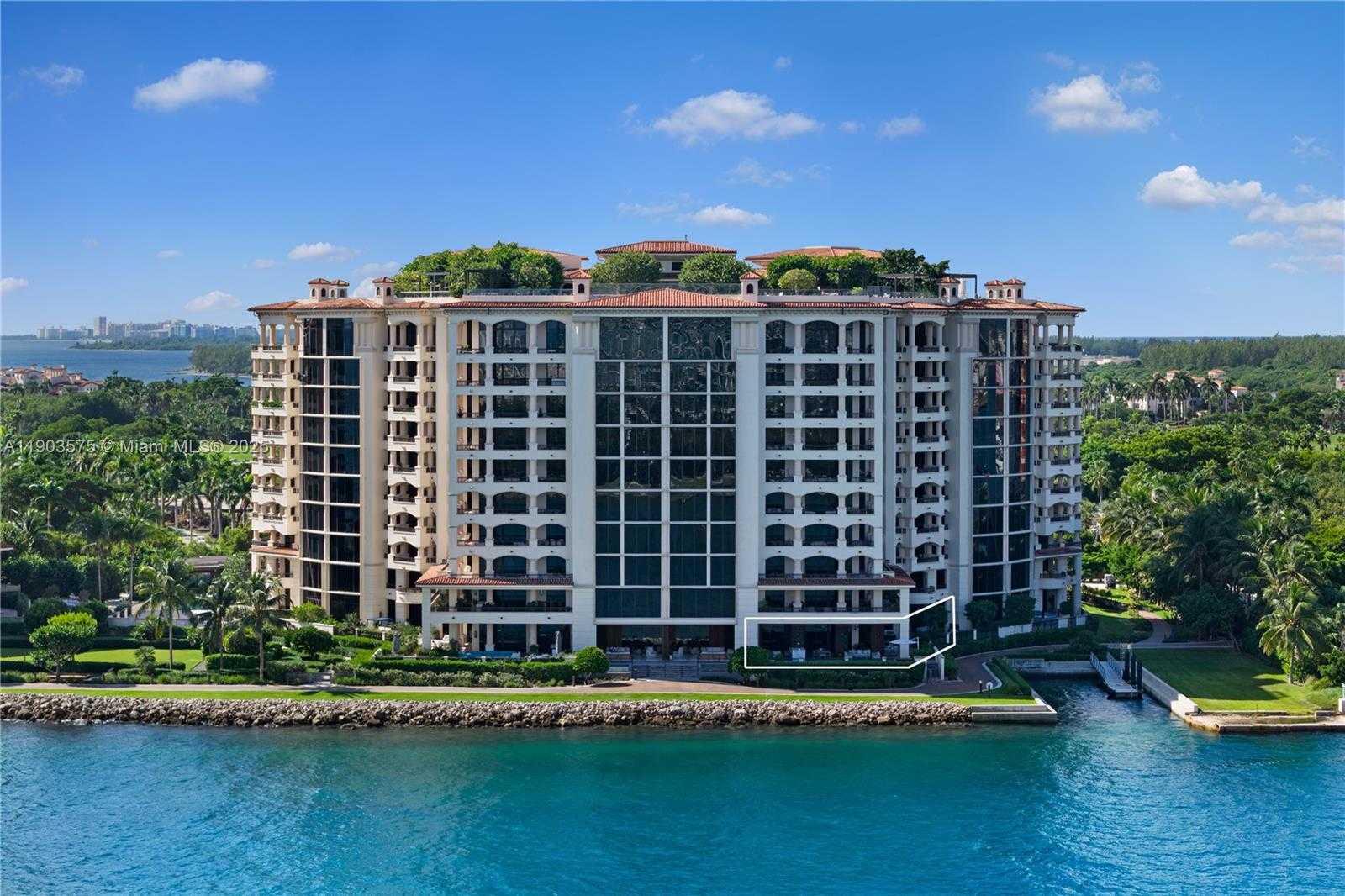 Small Image of 6800 FISHER ISLAND DR #6811, Miami Beach Number 52