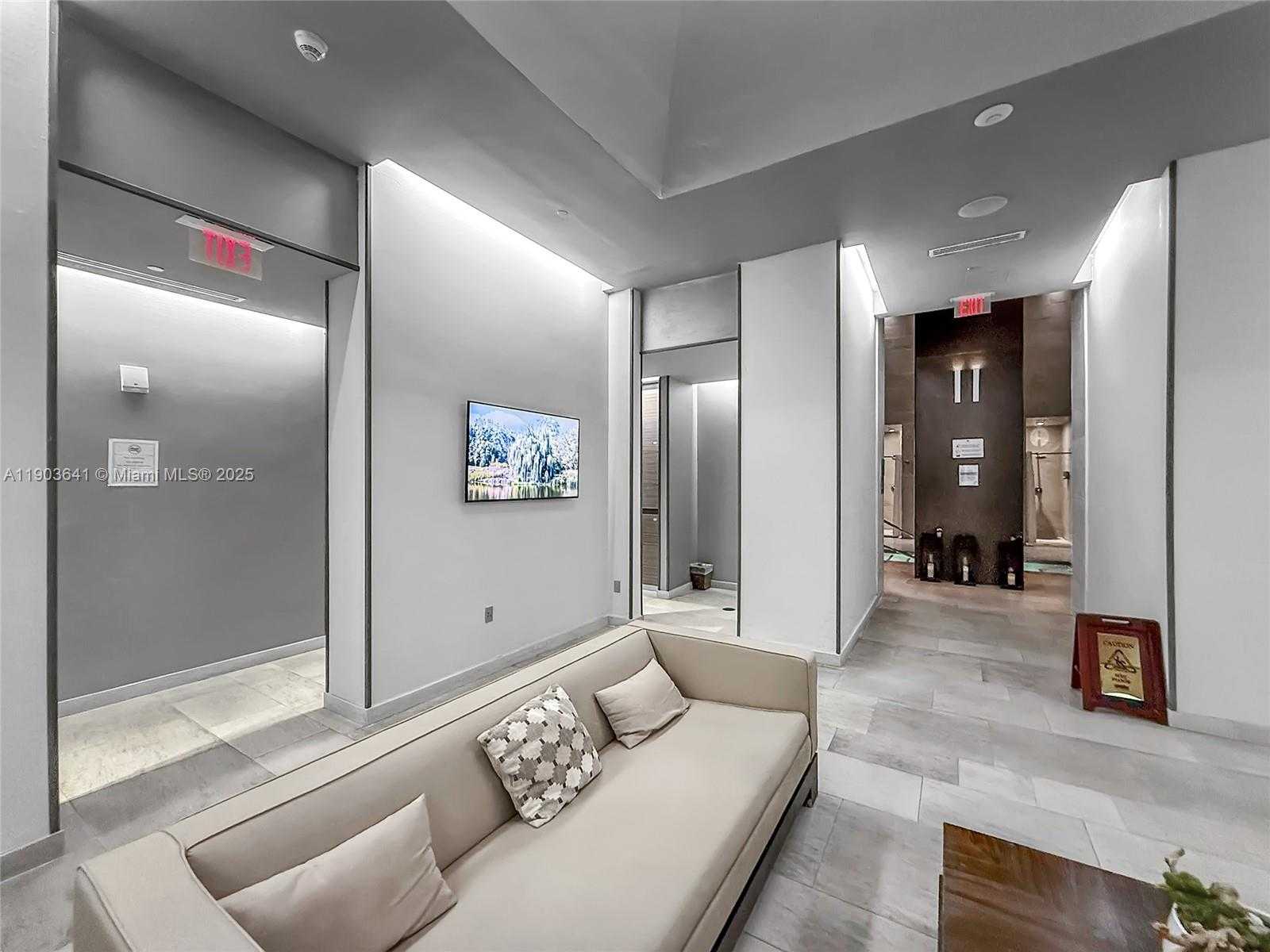 Small Image of 1800 SOUTH OCEAN DR #2207, Hallandale Beach Number 15