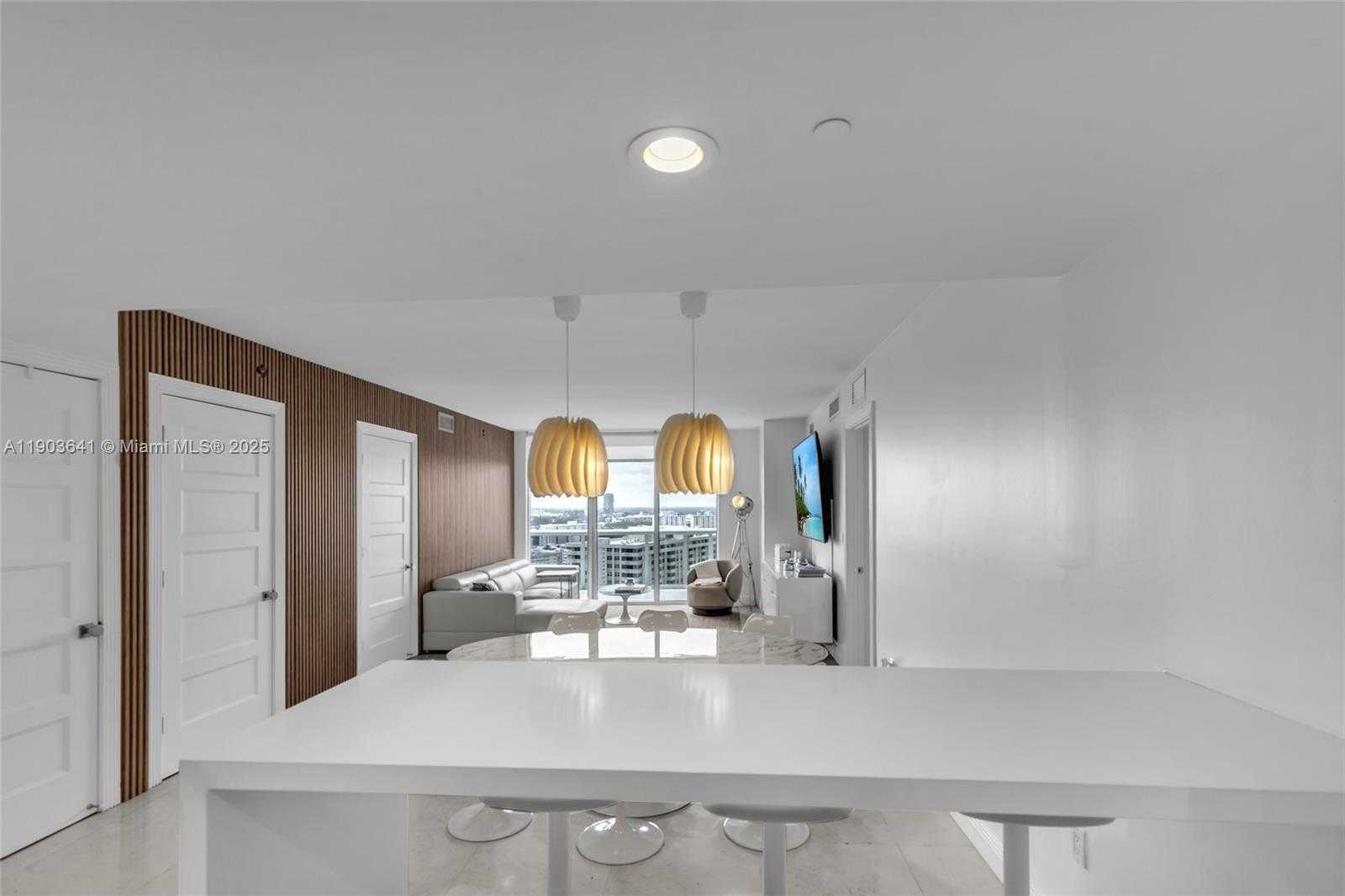 Small Image of 1800 SOUTH OCEAN DR #2207, Hallandale Beach Number 27