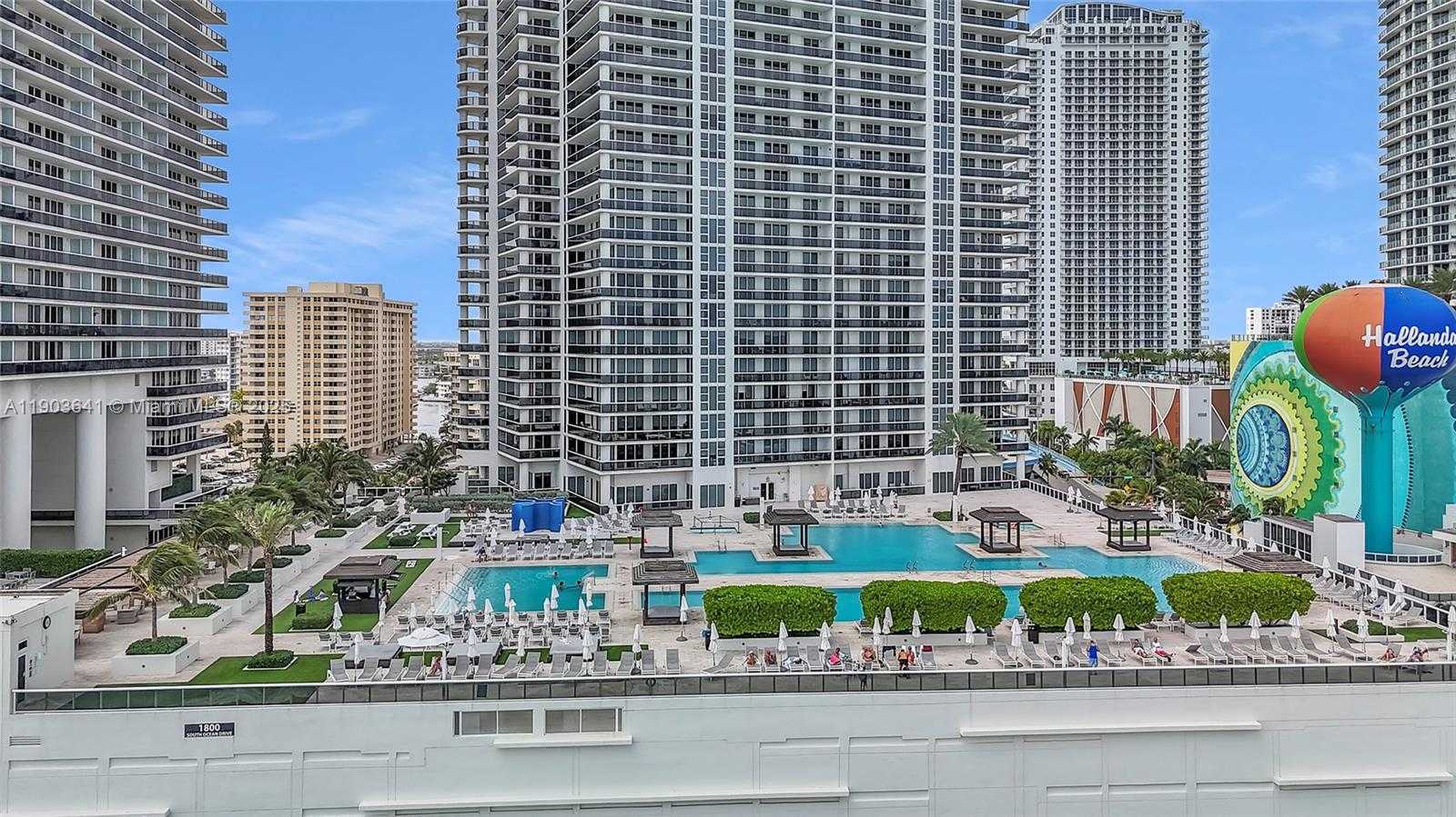 Small Image of 1800 SOUTH OCEAN DR #2207, Hallandale Beach Number 4