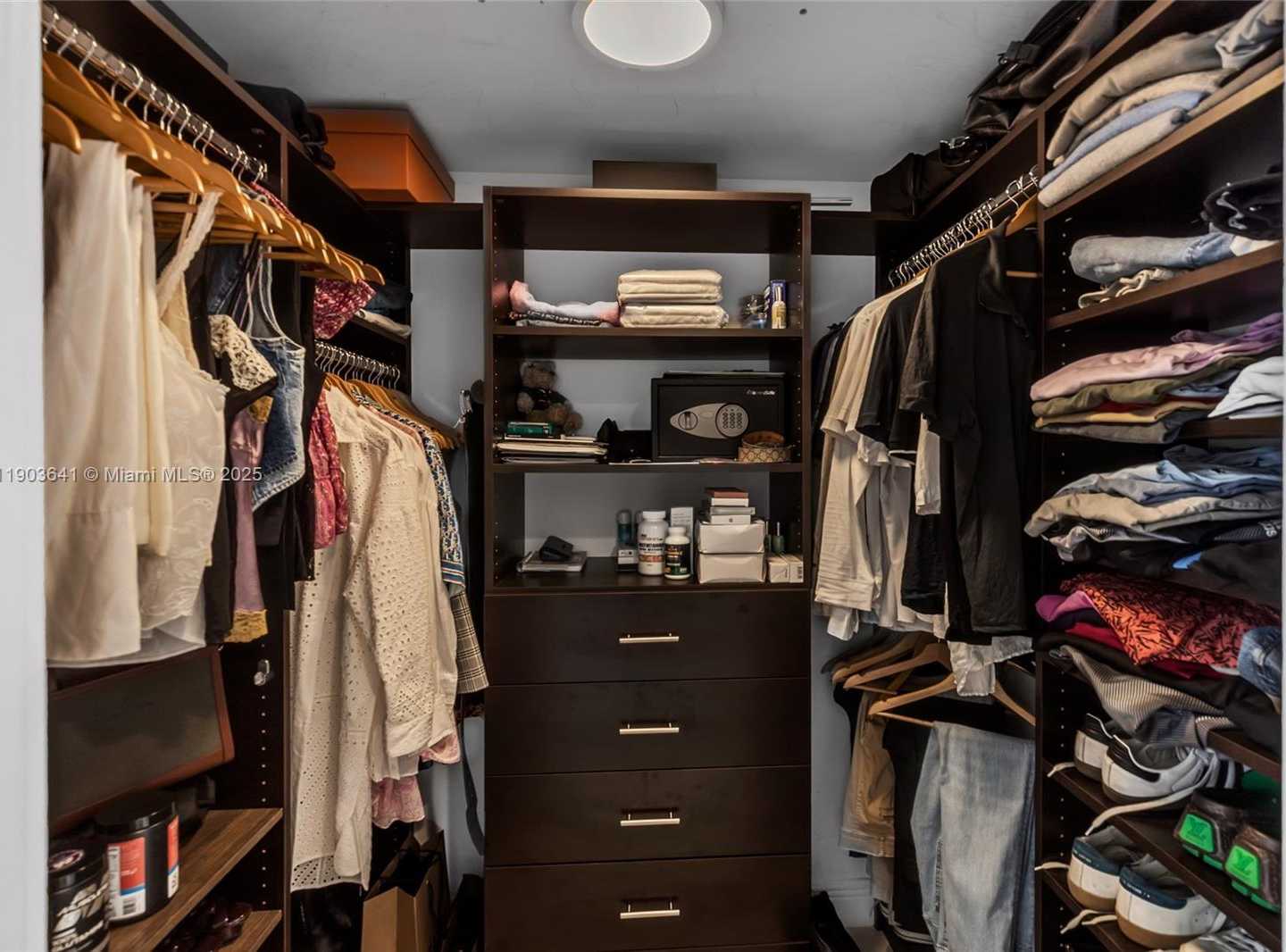 Small Image of 1800 SOUTH OCEAN DR #2207, Hallandale Beach Number 47