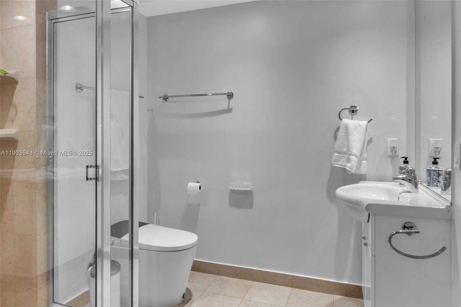 Small Image of 1800 SOUTH OCEAN DR #2207, Hallandale Beach Number 48