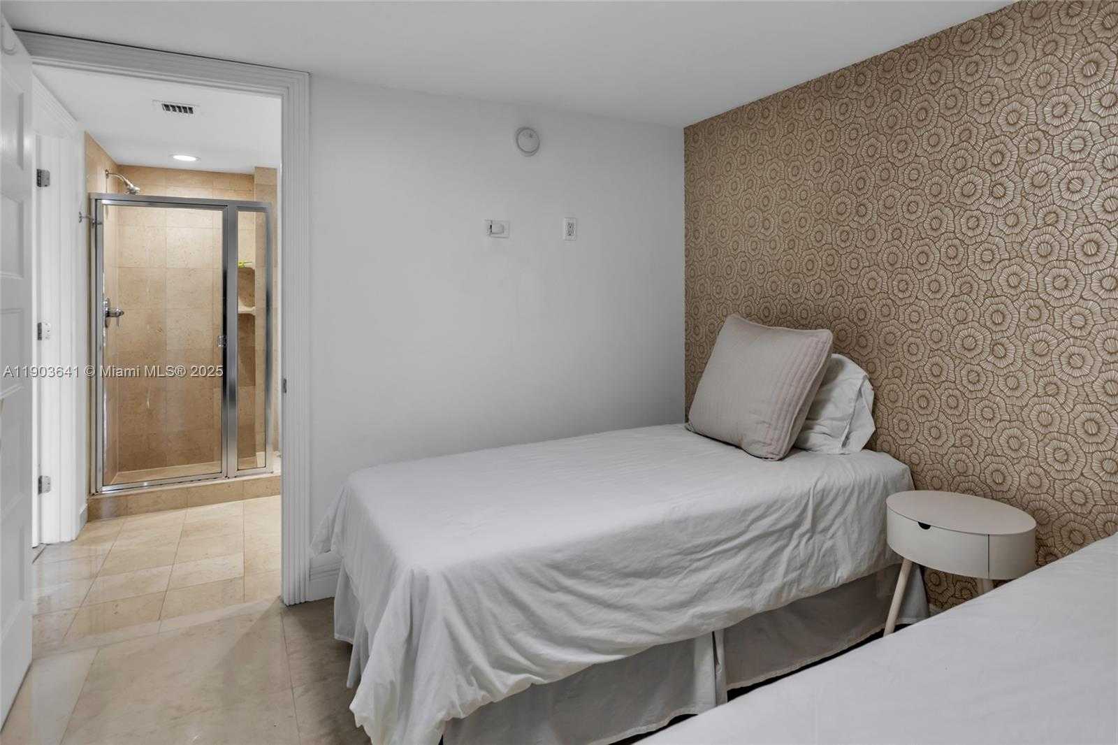 Small Image of 1800 SOUTH OCEAN DR #2207, Hallandale Beach Number 51