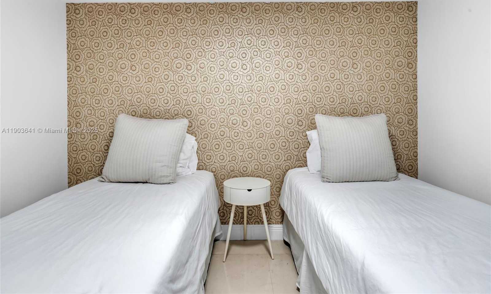 Small Image of 1800 SOUTH OCEAN DR #2207, Hallandale Beach Number 52