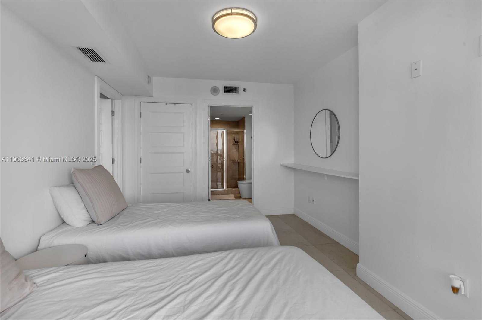 Small Image of 1800 SOUTH OCEAN DR #2207, Hallandale Beach Number 57