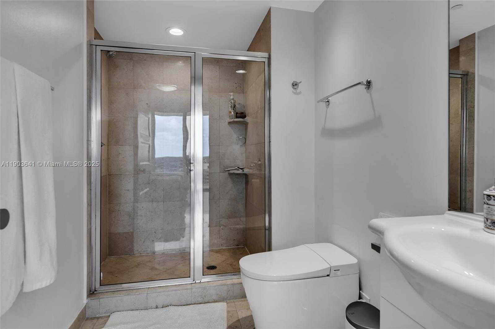 Small Image of 1800 SOUTH OCEAN DR #2207, Hallandale Beach Number 58