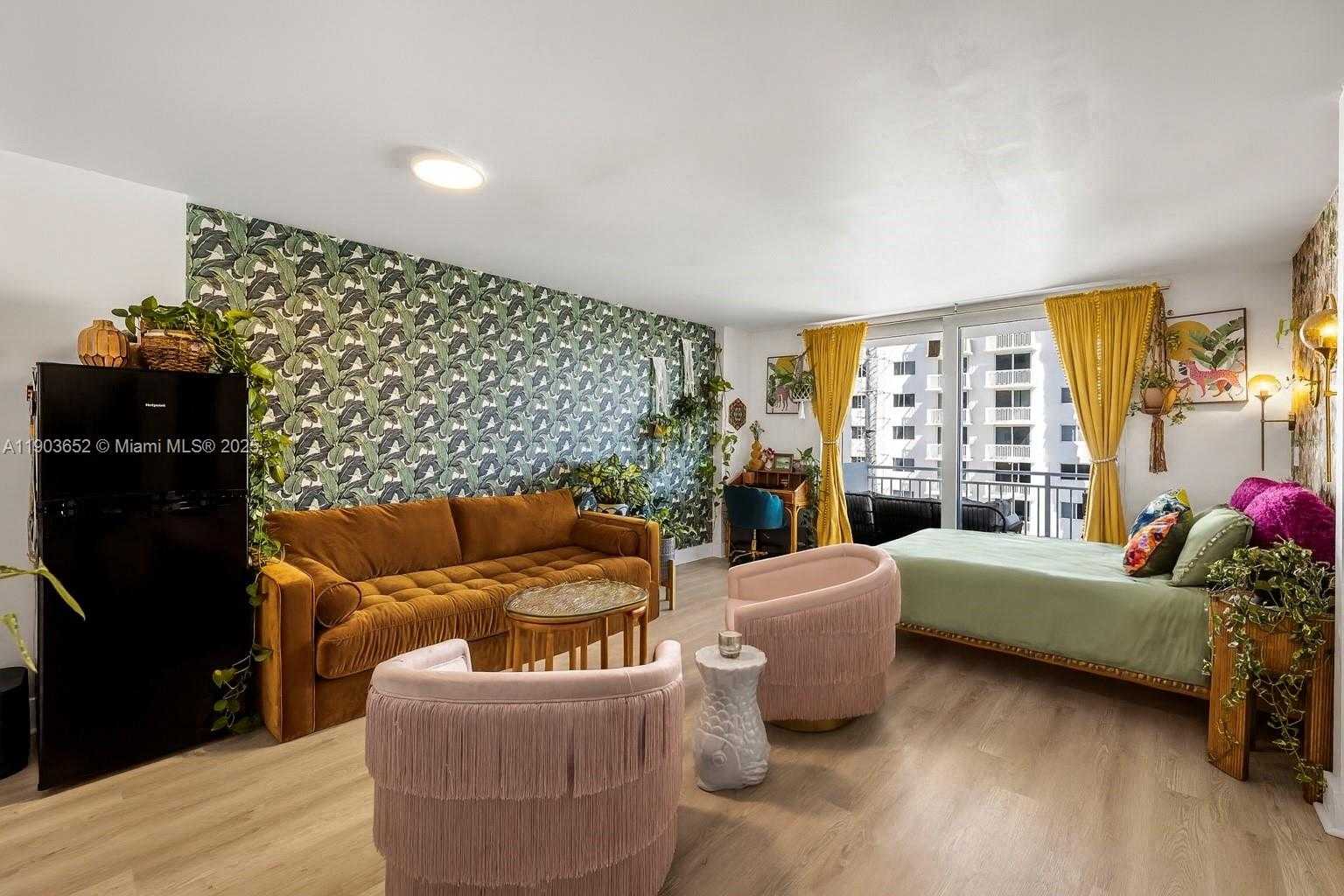Small Image of 345 OCEAN DR #718, Miami Beach Number 11