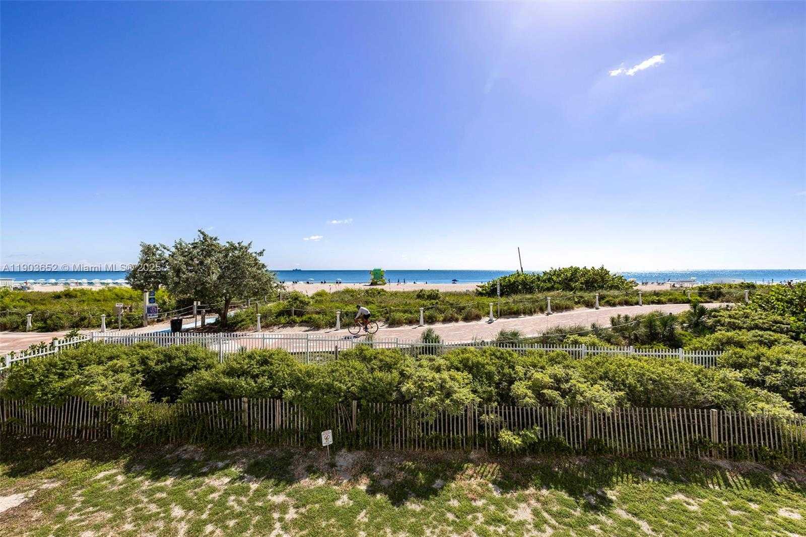 Small Image of 345 OCEAN DR #718, Miami Beach Number 14