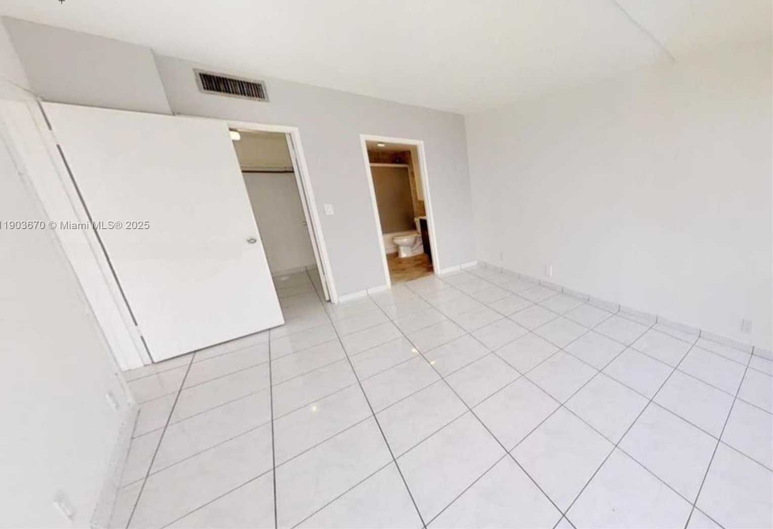 Small Image of 900 BAY DR #209, Miami Beach Number 5