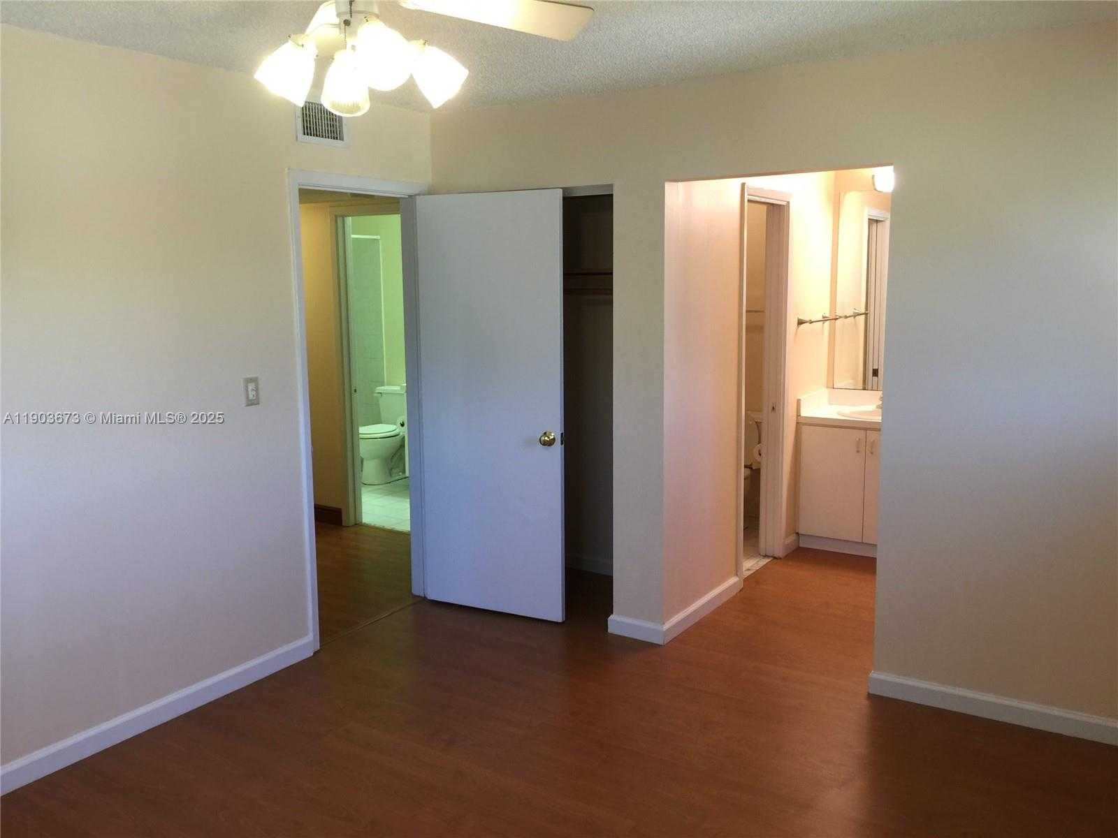 Small Image of 9719 HAMMOCKS BLVD #208J, Miami Number 4