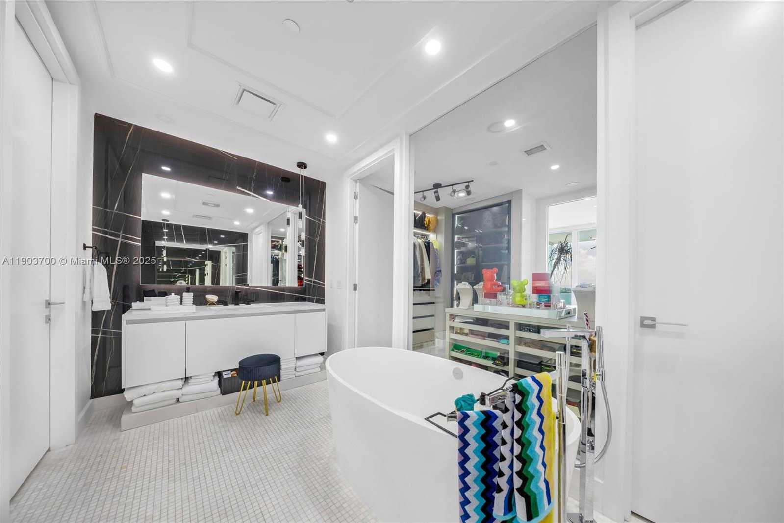 Small Image of 700 NORTH EAST 26TH TER #2202, Miami Number 24