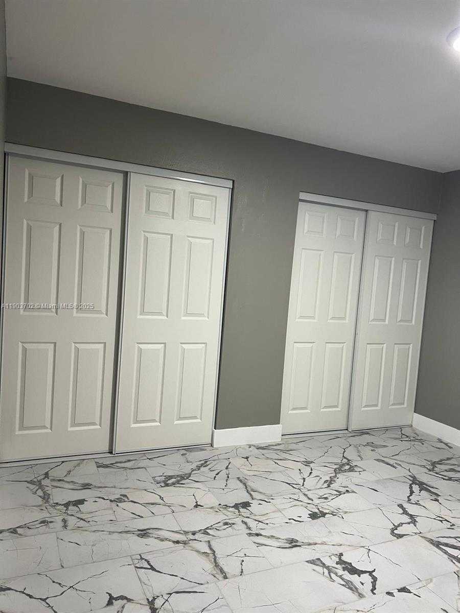 Small Image of 3551 SOUTH WEST 9TH TER #104, Miami Number 19