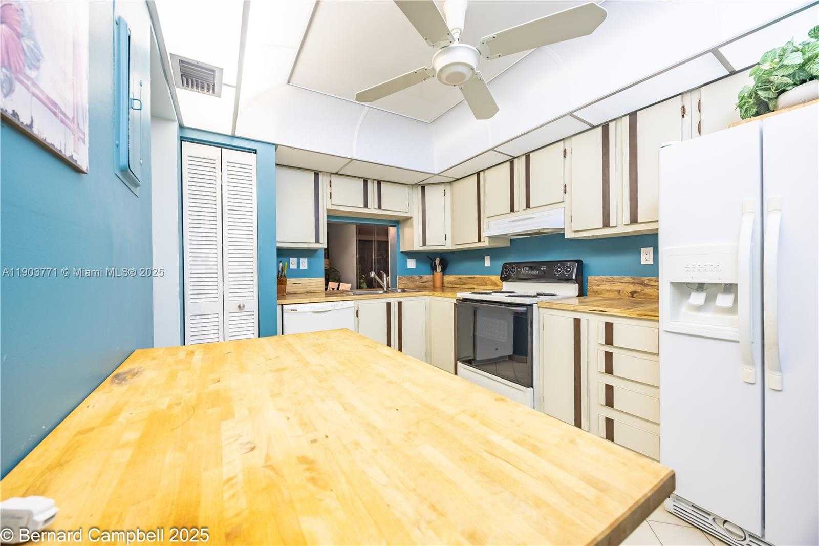 Small Image of 3910 INVERRARY BLVD #406-B, Lauderhill Number 2