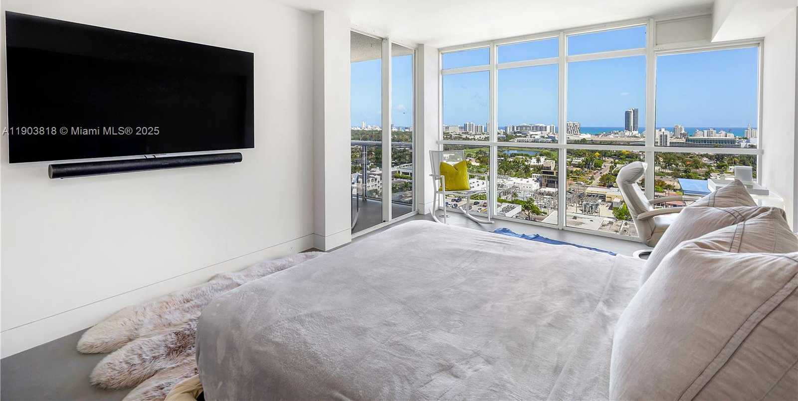 Small Image of 1800 SUNSET HARBOUR DR #2105, Miami Beach Number 20