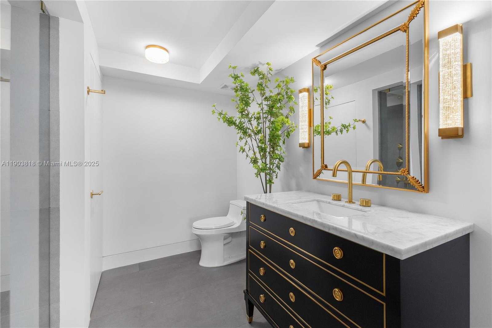 Small Image of 1800 SUNSET HARBOUR DR #2105, Miami Beach Number 27