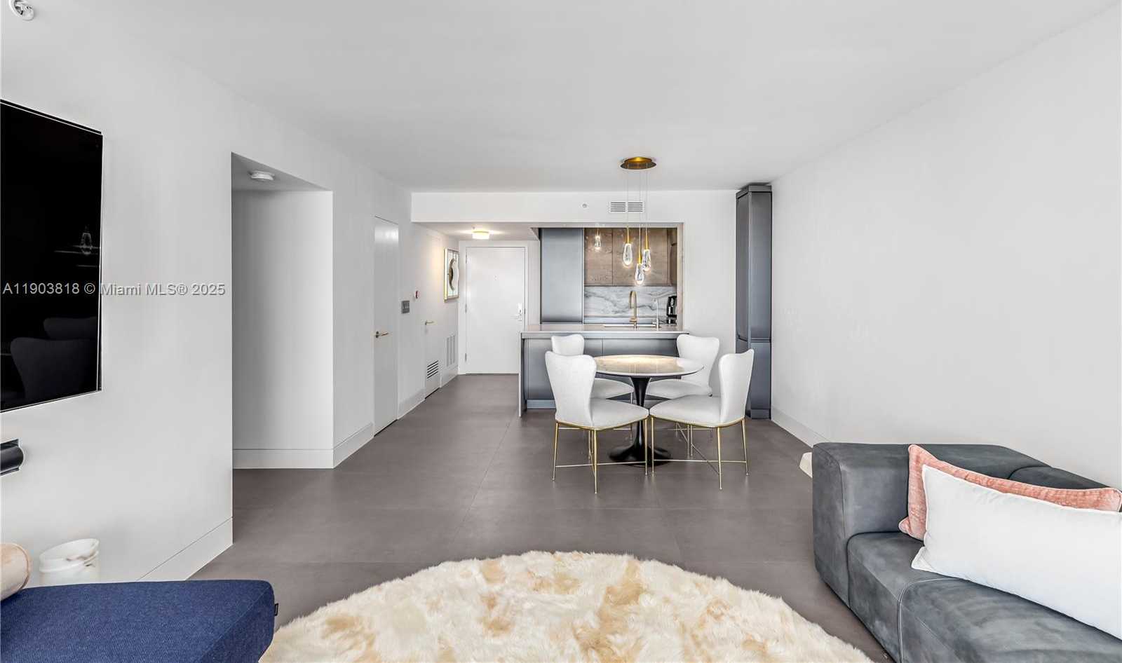 Small Image of 1800 SUNSET HARBOUR DR #2105, Miami Beach Number 29