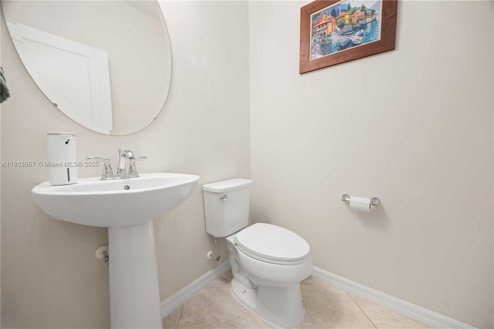 Small Image of 4103 BLACK OLIVE LN, Hollywood Number 10