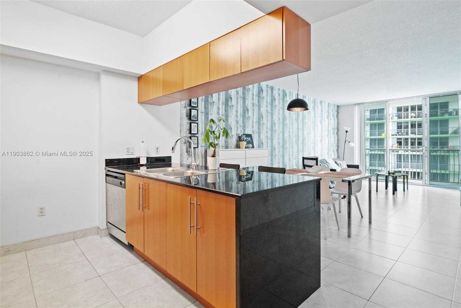 Small Image of 1750 NORTH BAYSHORE DR #1705, Miami Number 12