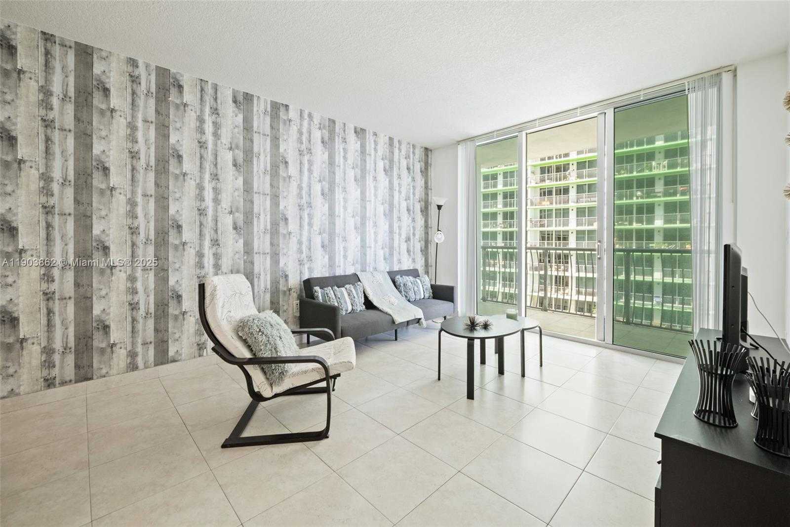 Small Image of 1750 NORTH BAYSHORE DR #1705, Miami Number 4