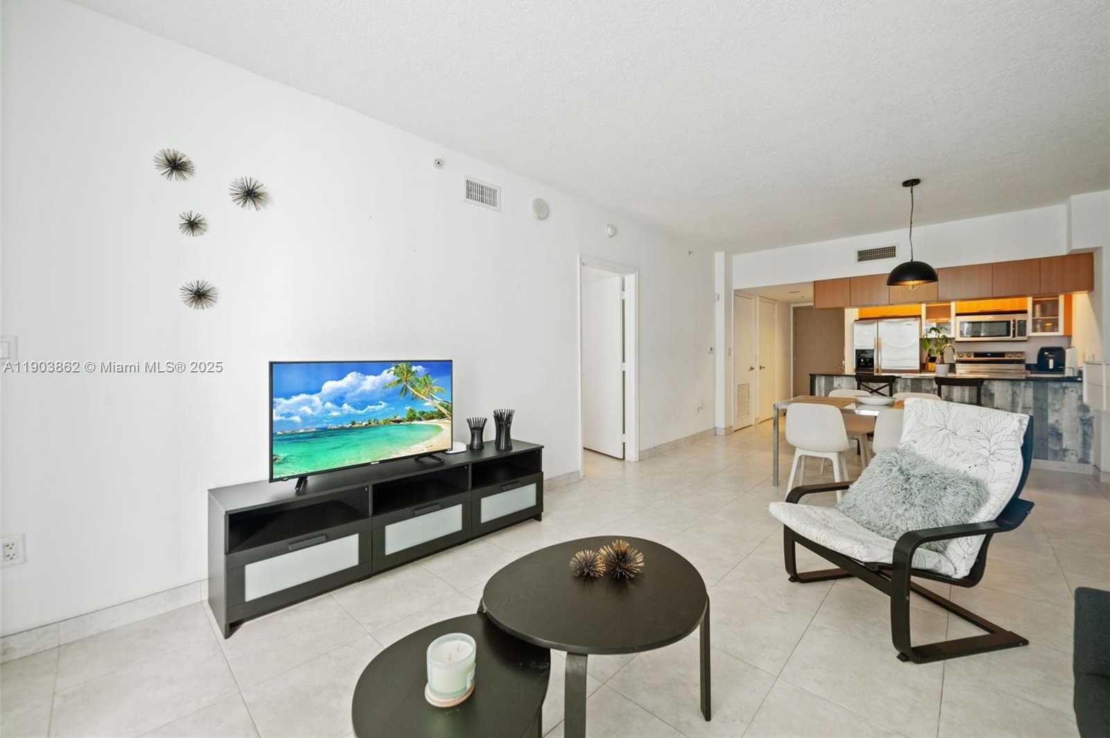 Small Image of 1750 NORTH BAYSHORE DR #1705, Miami Number 6