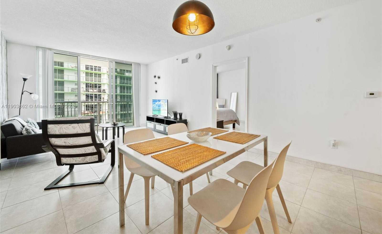 Small Image of 1750 NORTH BAYSHORE DR #1705, Miami Number 7