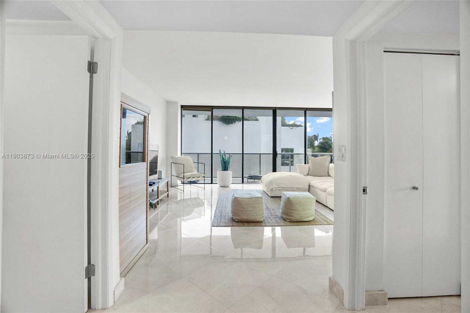 Small Image of 20281 EAST COUNTRY CLUB DR #M1, Aventura Number 11