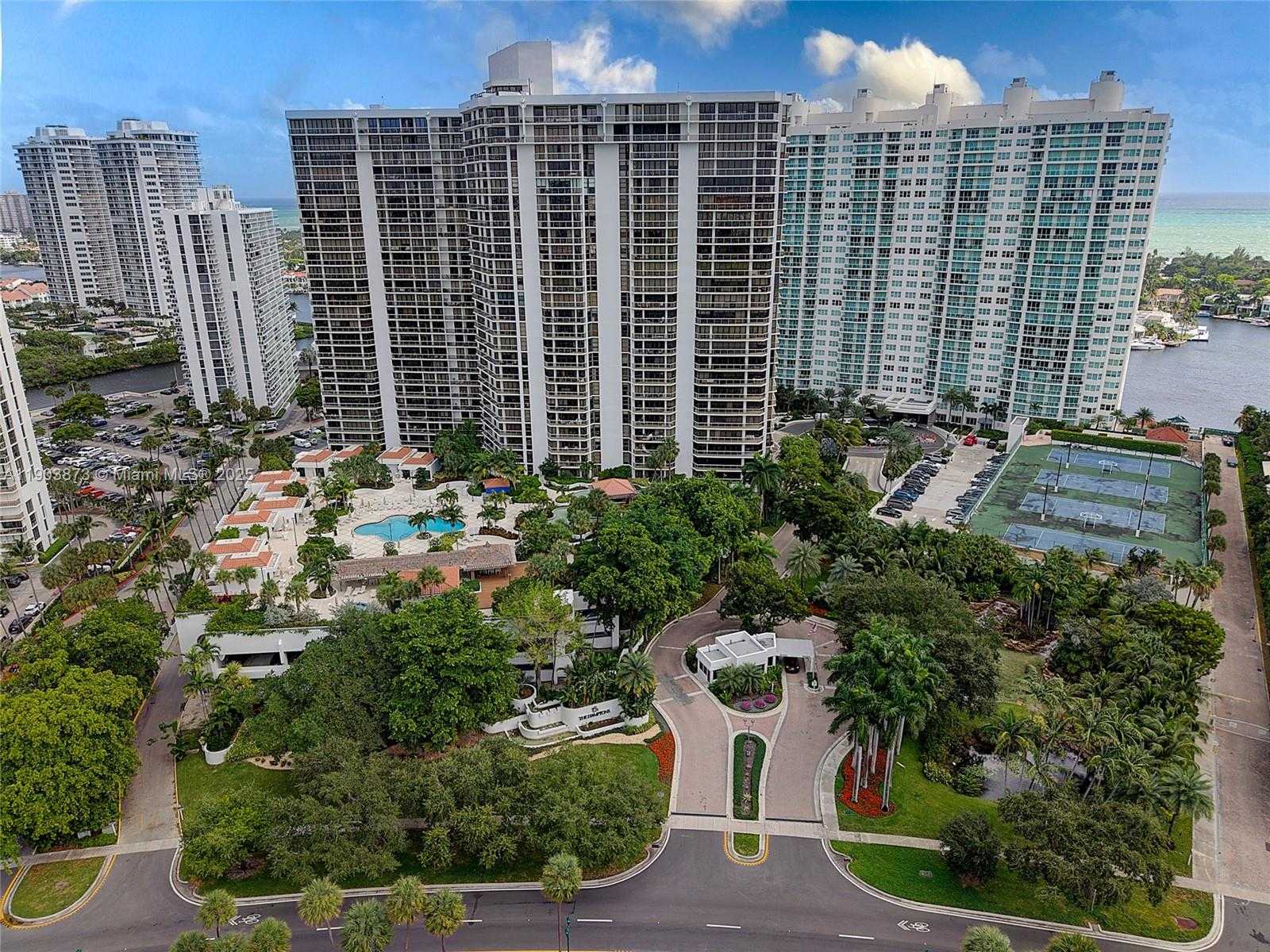 Small Image of 20281 EAST COUNTRY CLUB DR #M1, Aventura Number 15