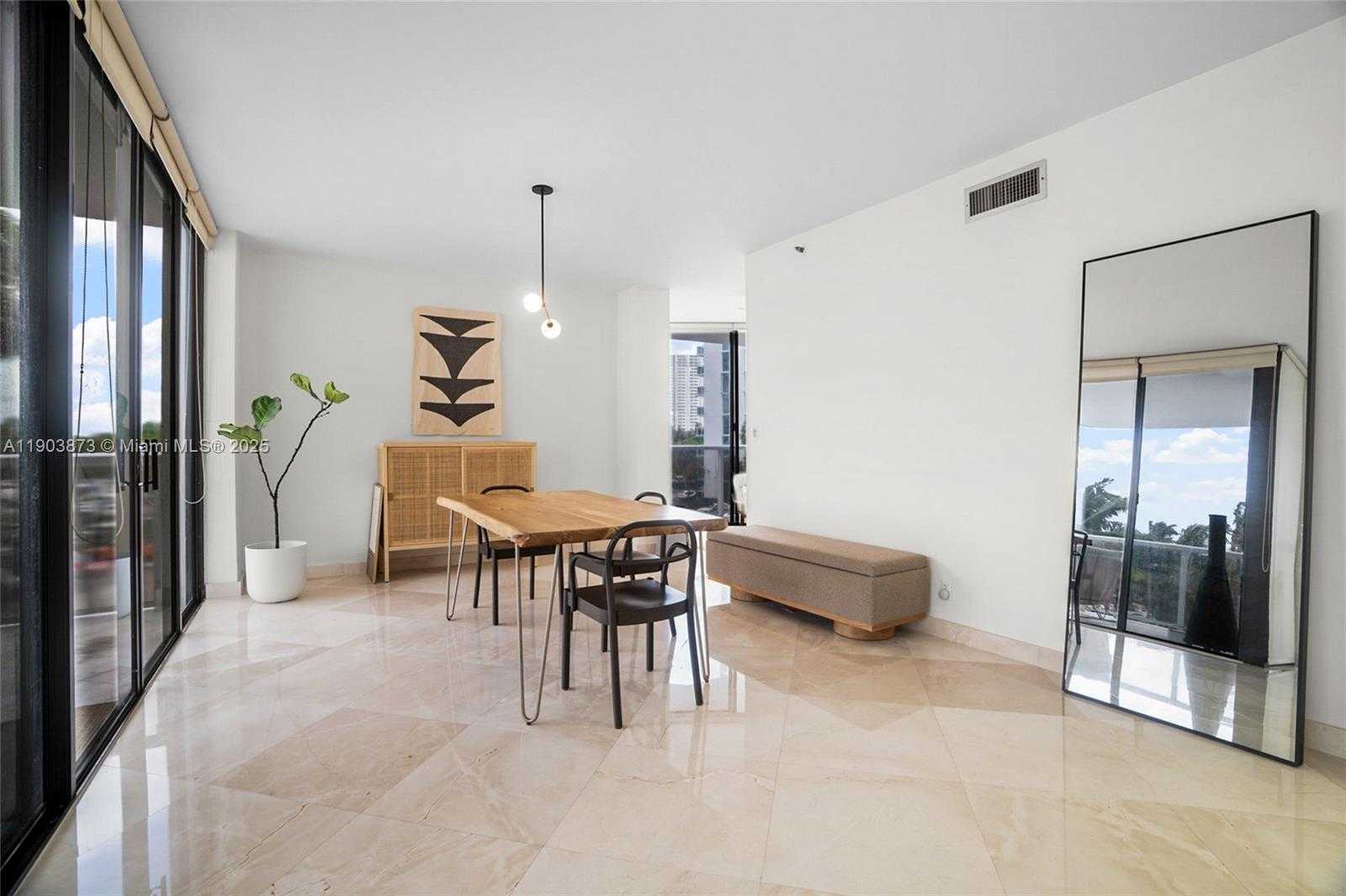 Small Image of 20281 EAST COUNTRY CLUB DR #M1, Aventura Number 16