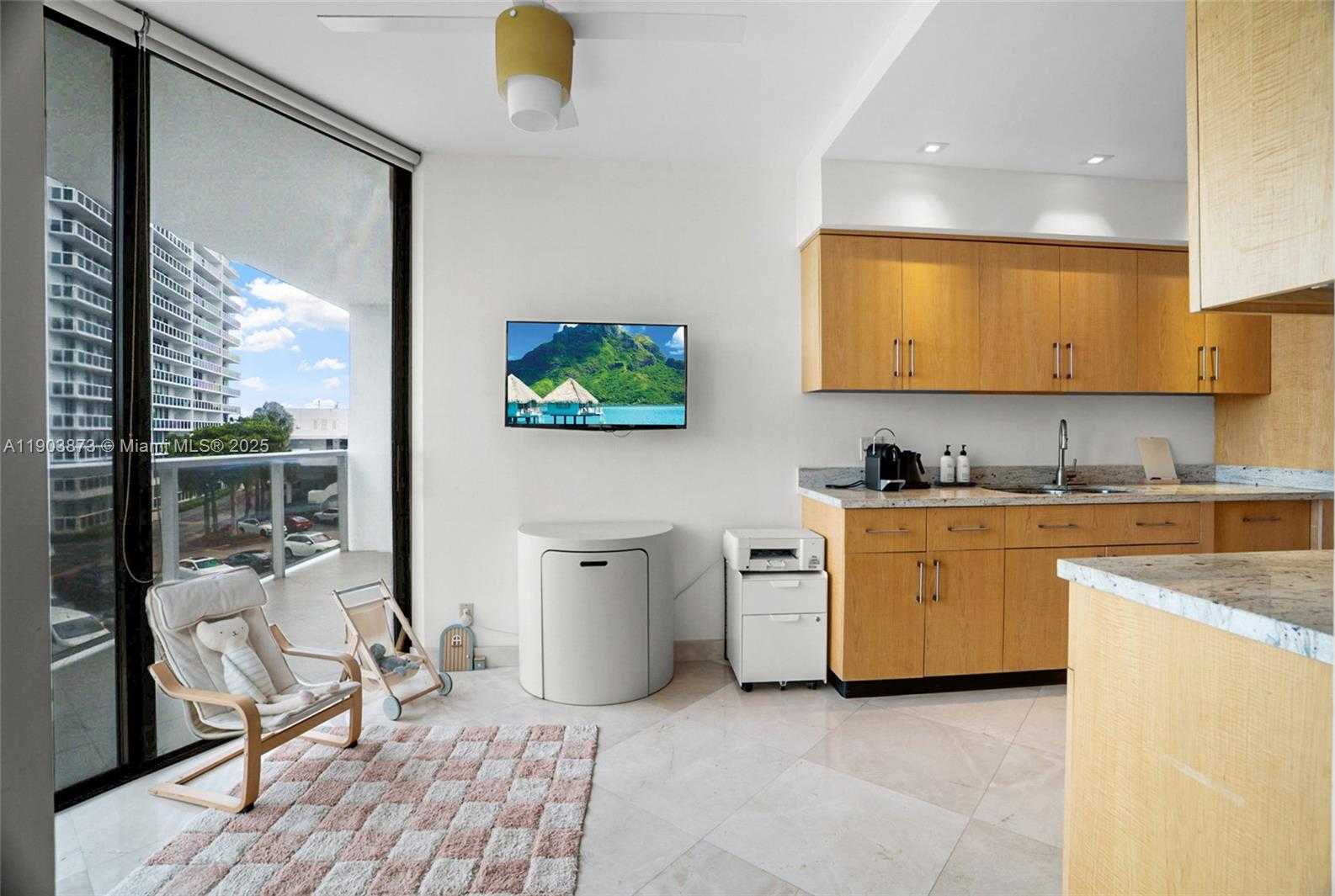 Small Image of 20281 EAST COUNTRY CLUB DR #M1, Aventura Number 22